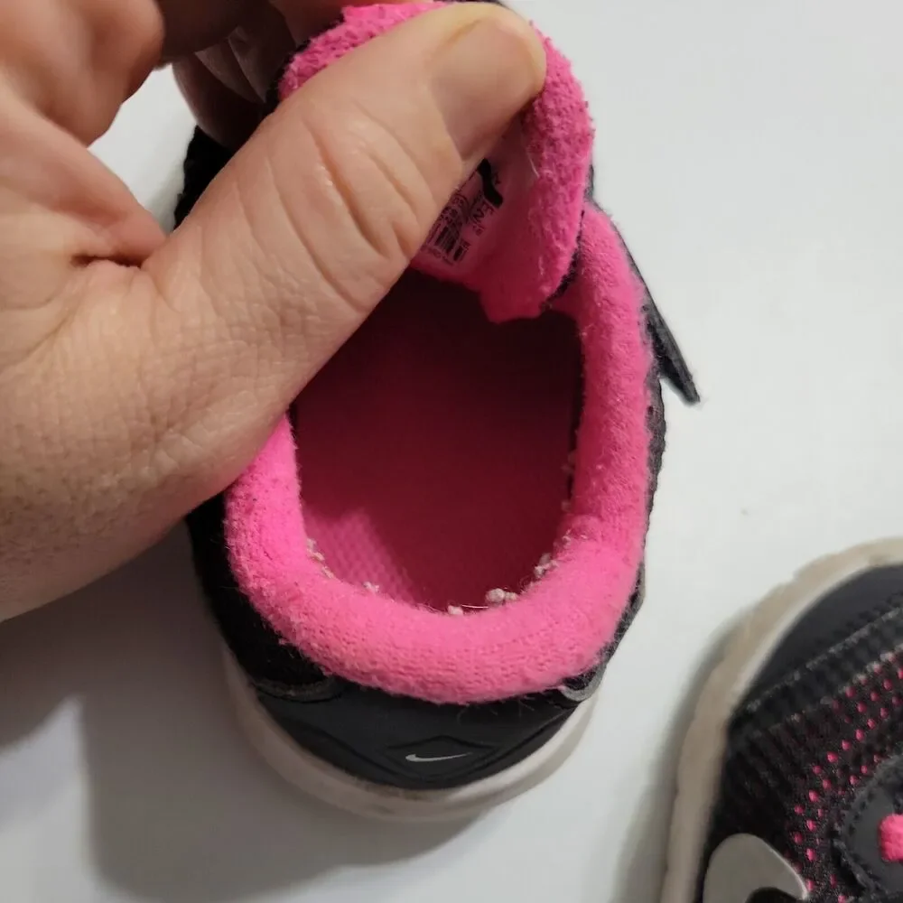 Nike Little Sneaker Girl 6C Contact Running Shoes Black Pink Hook & Loop Low Top